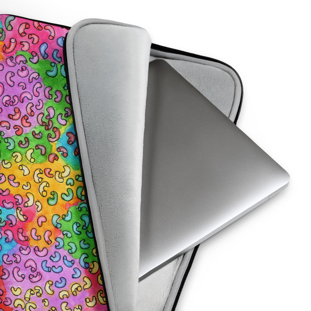 Soft furry lining in gray color of graphic laptop case with rainbow-inspired multicolor print in Macaroni, 15 inch size.