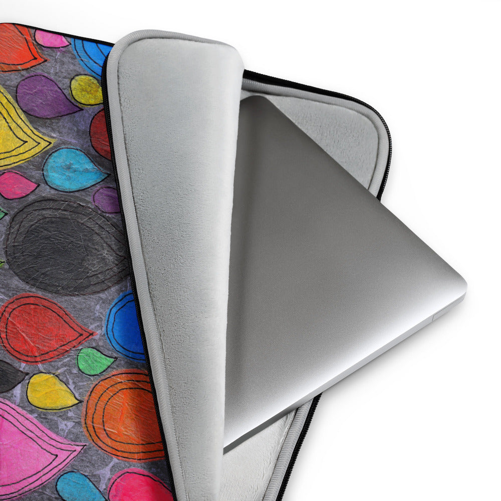 Soft furry lining in gray color of graphic laptop case with rainbow-inspired multicolor print in Dripdrop, 13 inch size.